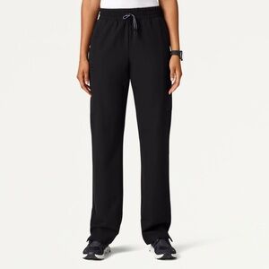 Women’s Scrub jogger.